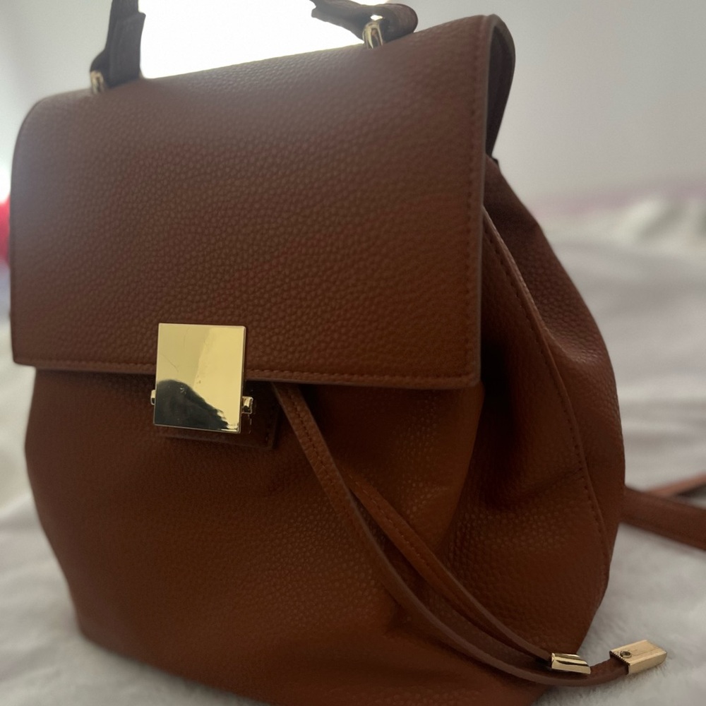 Forever 21 back pack - Picture 4 of 10
